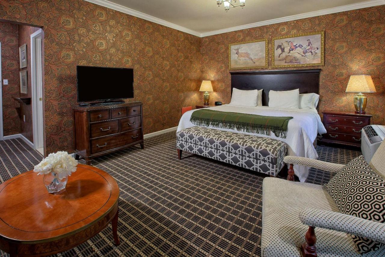 Carnegie House 4* State College