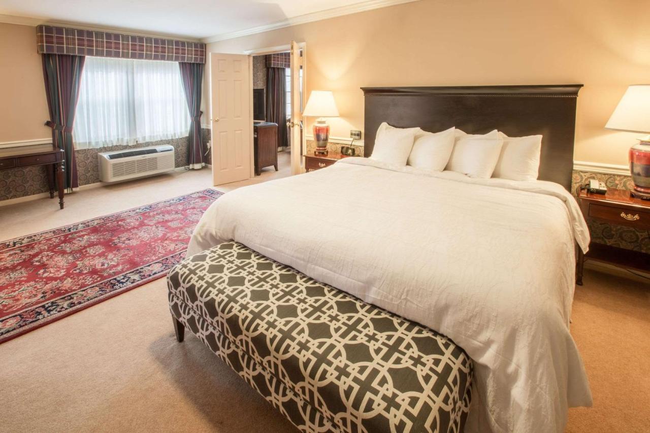 Carnegie House 4* State College